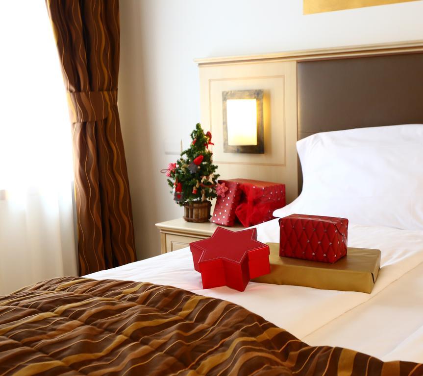 Hotel Portici - Romantik & Wellness Рива-дель-Гарда Екстер'єр фото